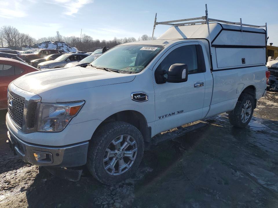 2017 Nissan Titan xd s