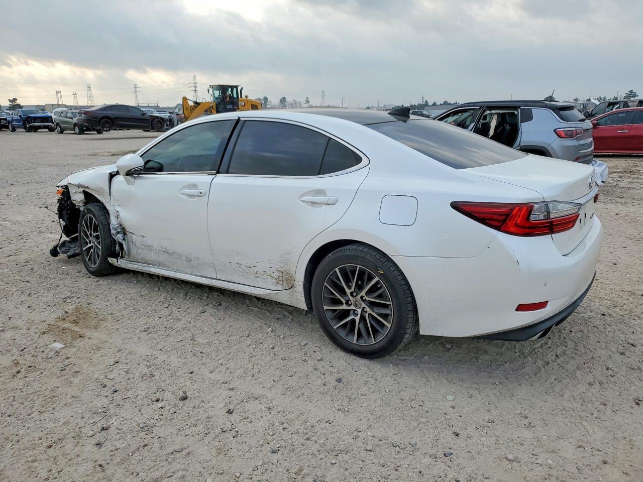 2016 Lexus ES