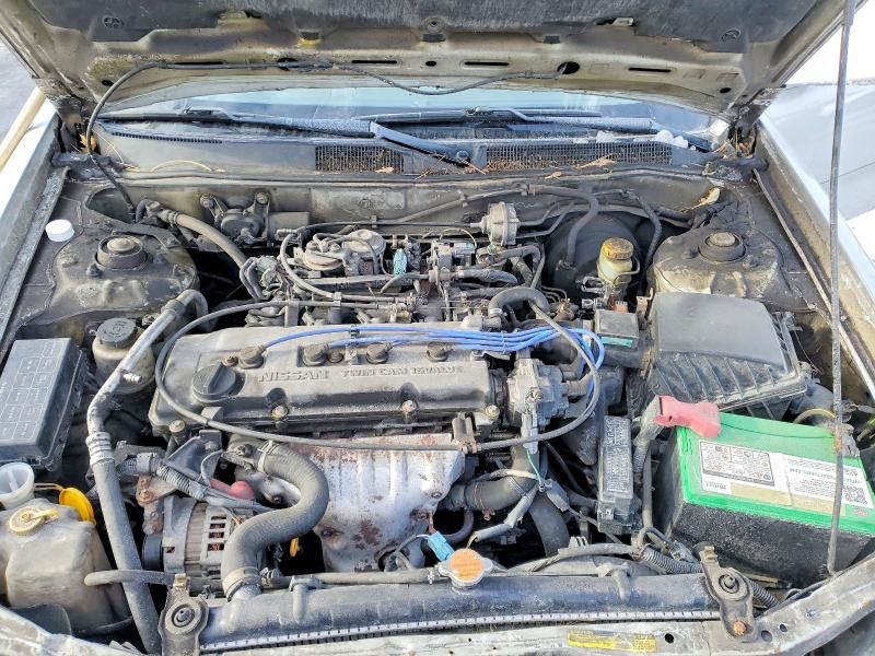 2001 Nissan Altima xe