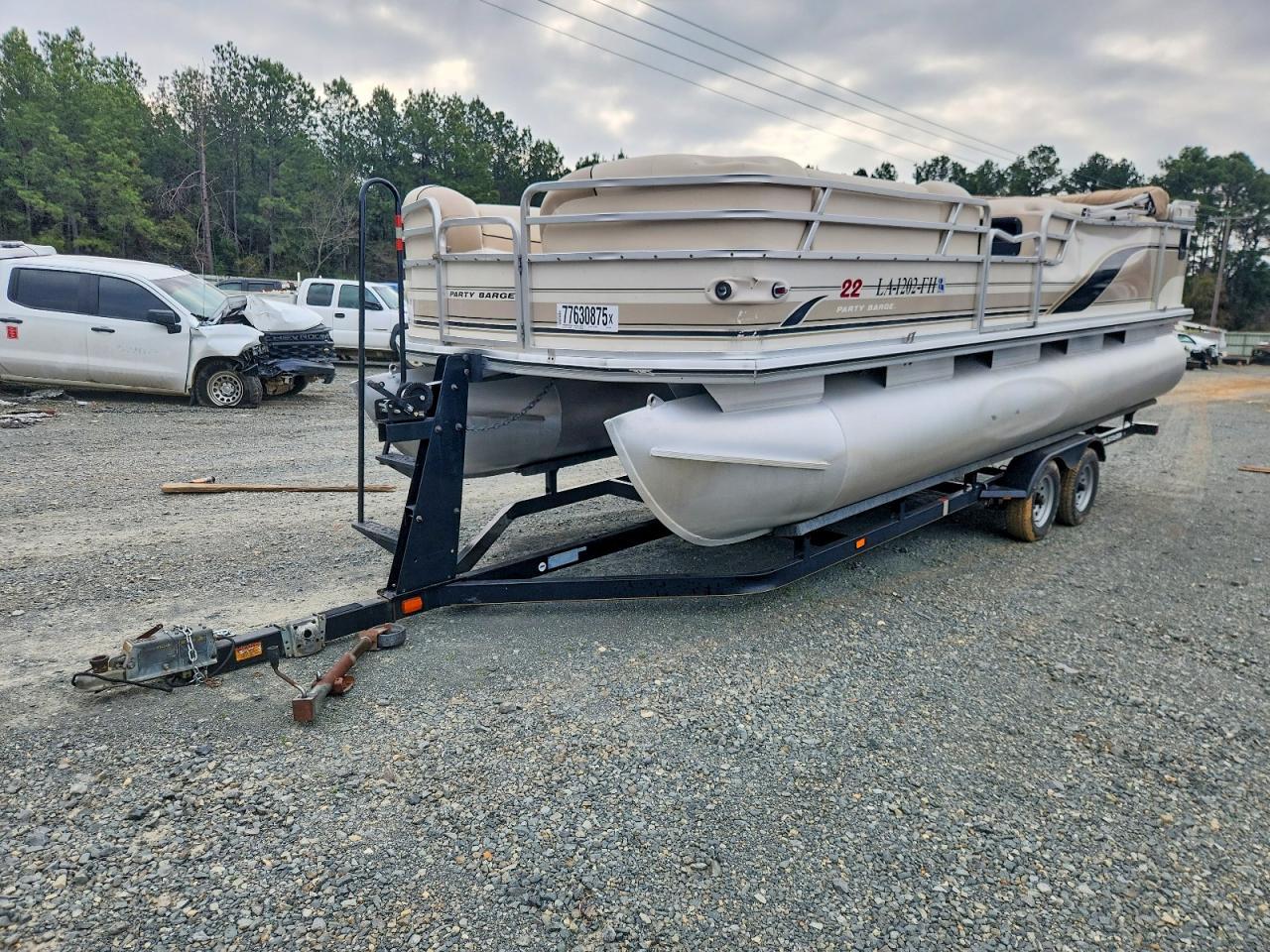 2002 Sun Tracker 22 Party Barge-Pontoon Boat