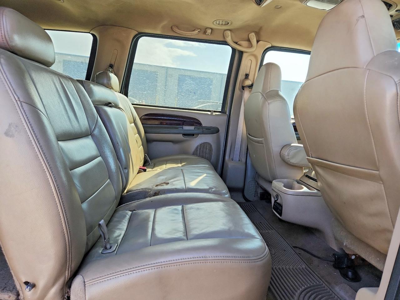 2004 Ford Excursion Limited