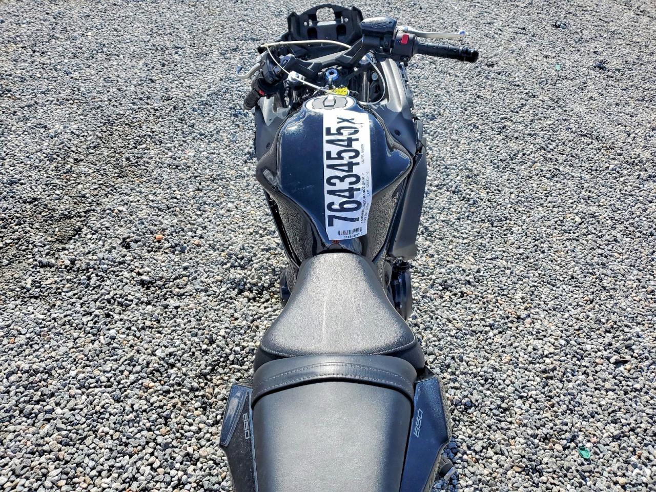 2020 Kawasaki EX650 M