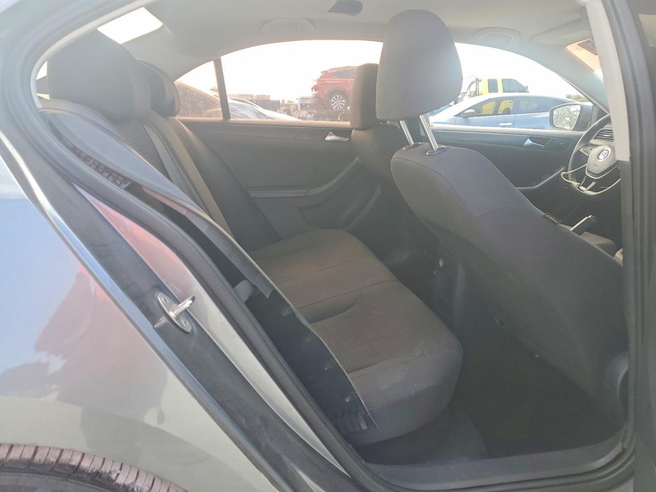 2015 Volkswagen Jetta Base