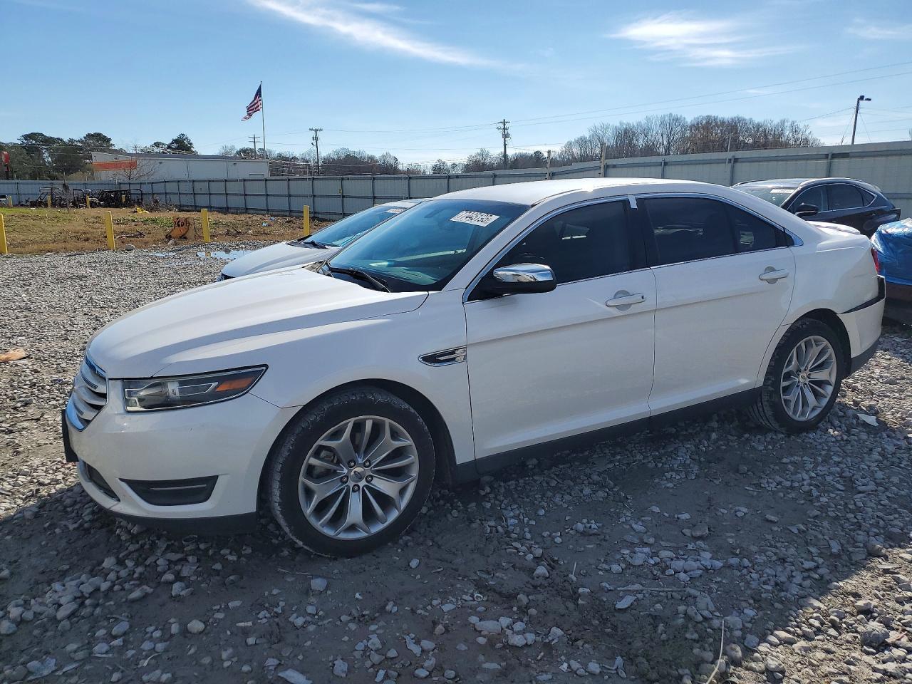 2015 Ford Taurus Limited
