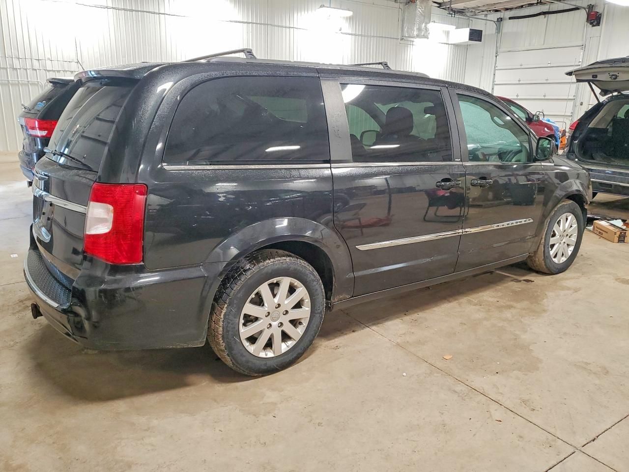 2013 Chrysler Town & Country Touring