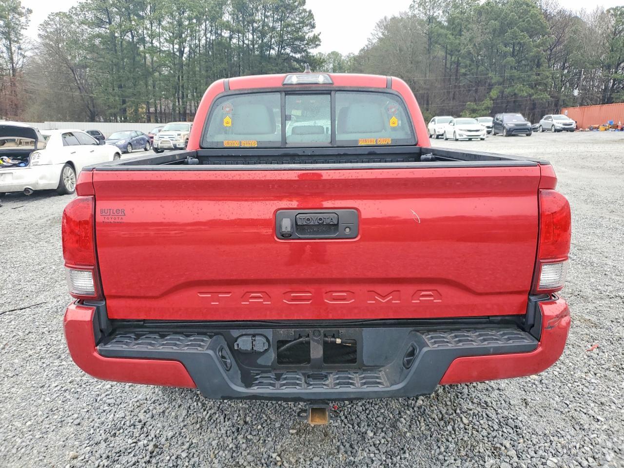2018 Toyota Tacoma SR