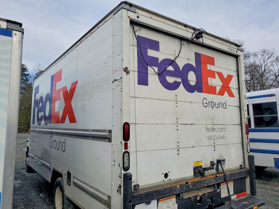 2015 Ford E350 BOX Truck