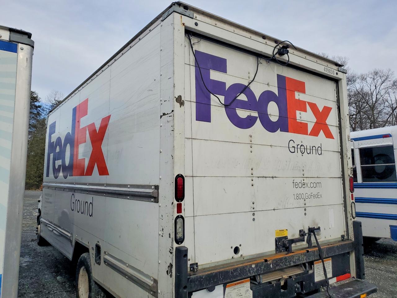 2015 Ford E350 BOX Truck