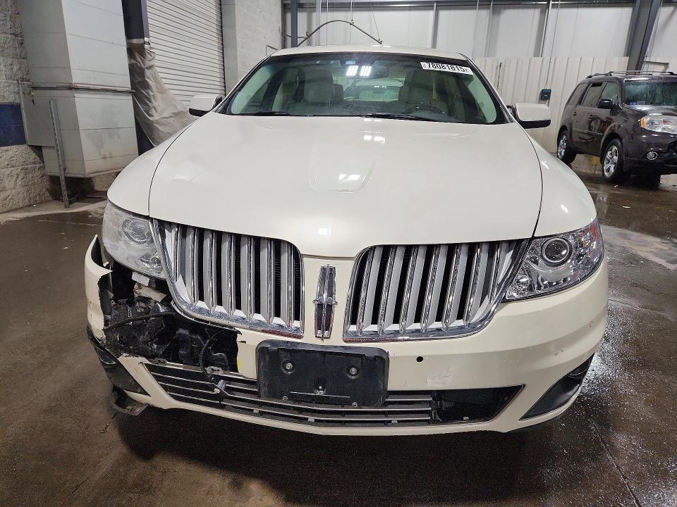 2009 Lincoln Townhouse MKS