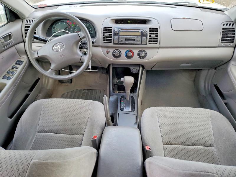 2003 Toyota Camry le