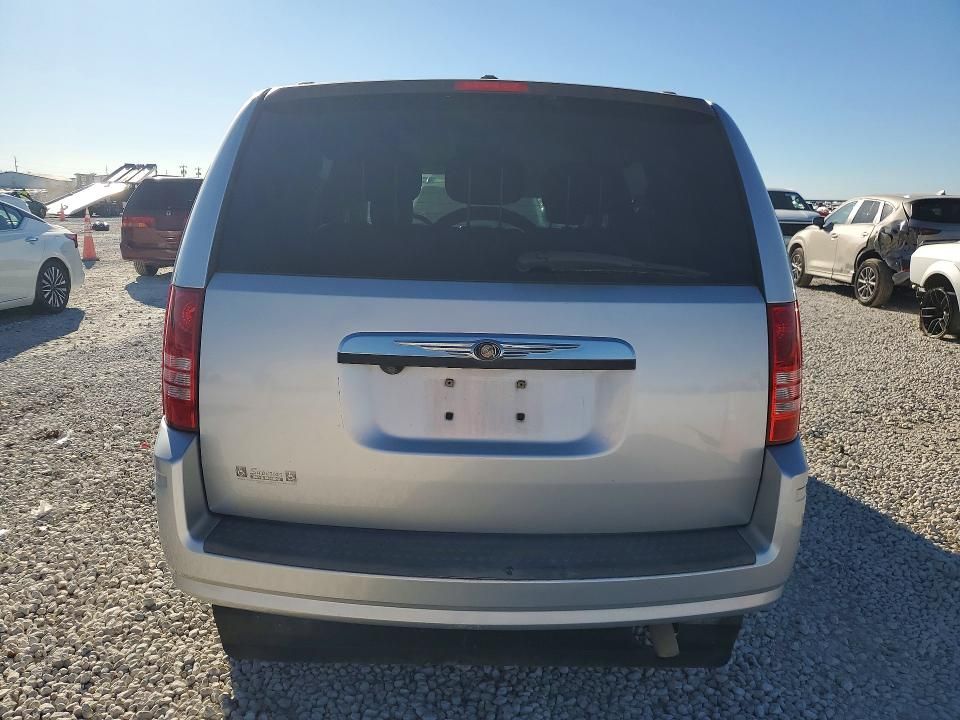 2010 Chrysler Town & Country Touring
