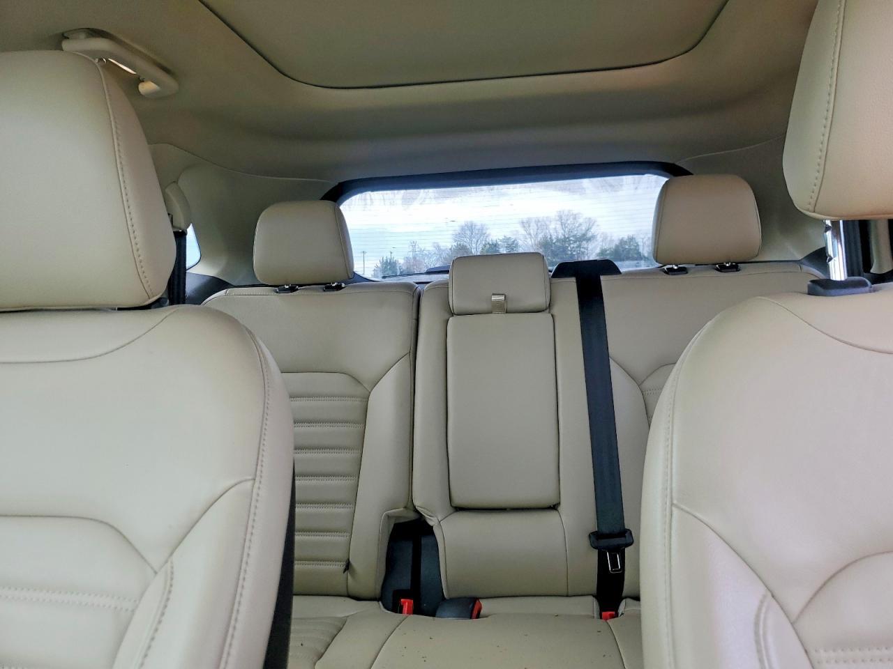 2017 Ford Edge sel