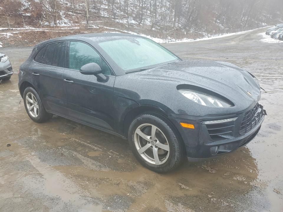 2017 Porsche Macan