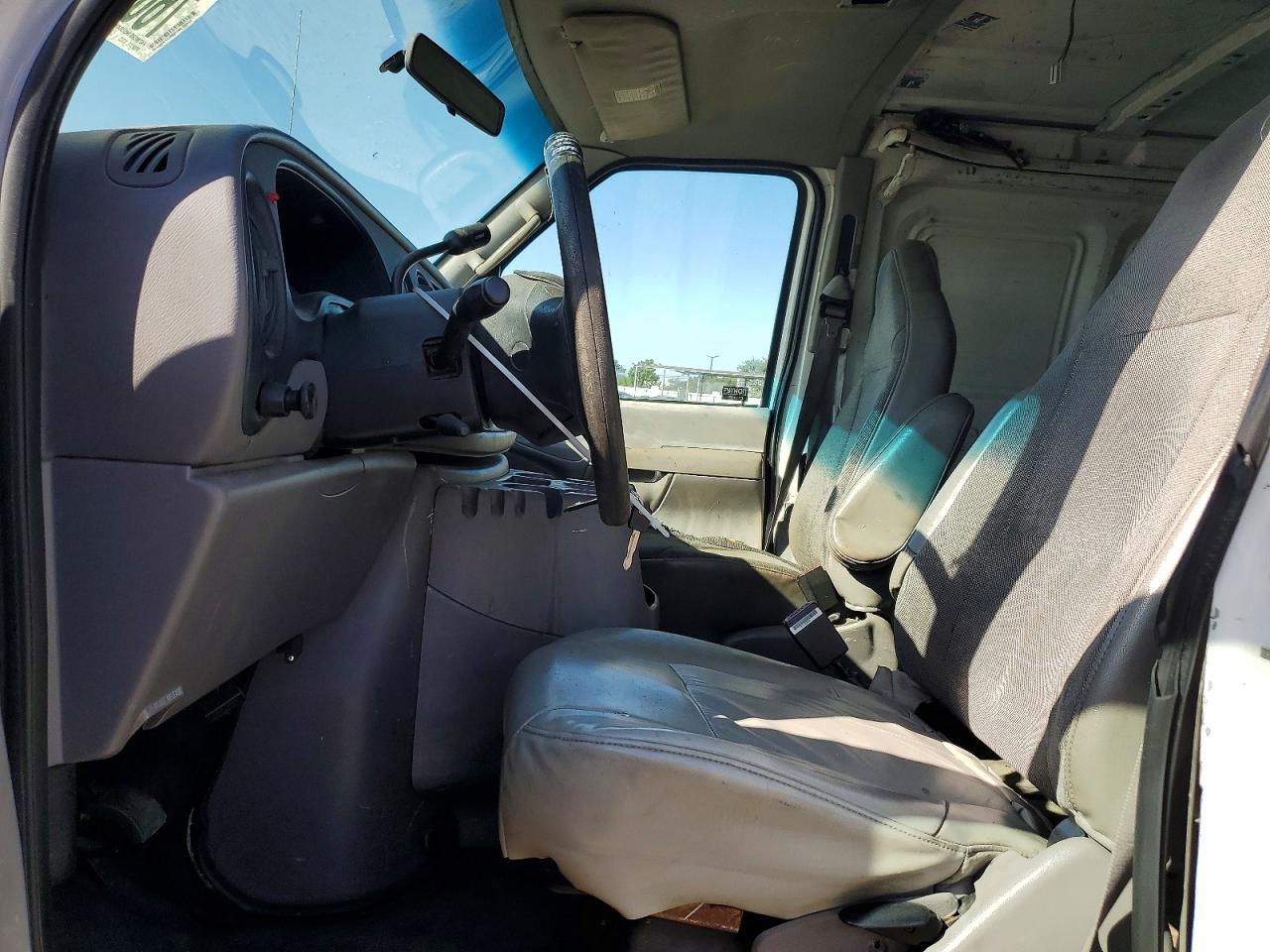 2002 Ford E350 Delivery Van