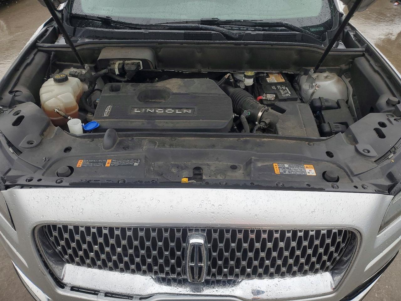 2019 Lincoln Nautilus Select