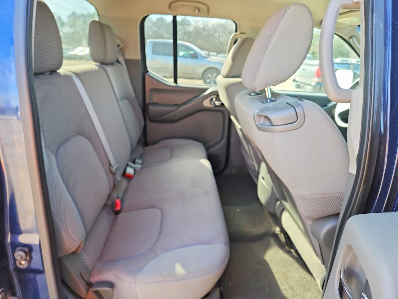 2011 Nissan Frontier S
