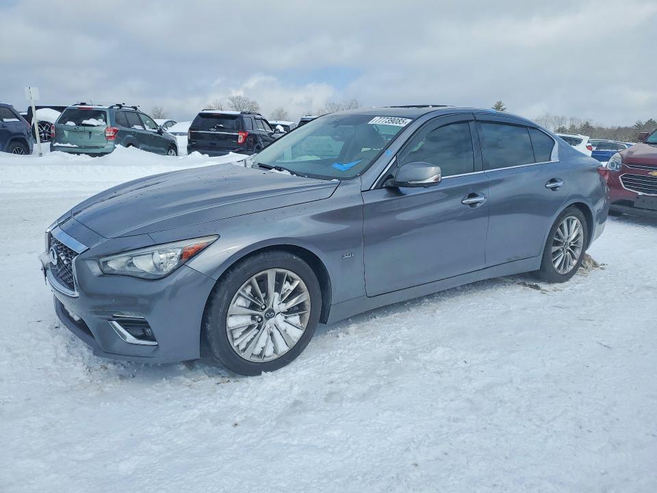 2018 Infiniti Q50 Luxe