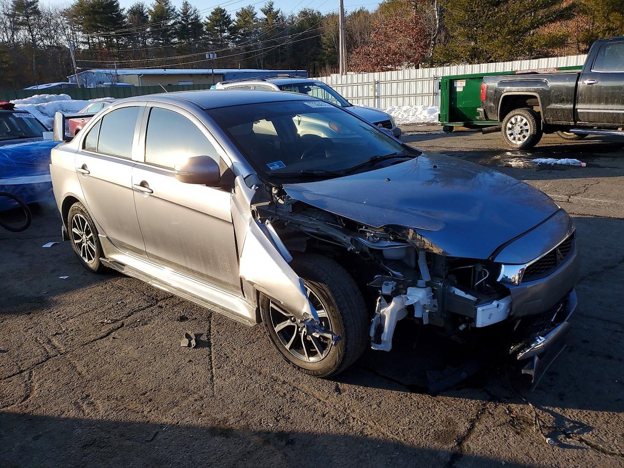 2017 Mitsubishi Lancer es