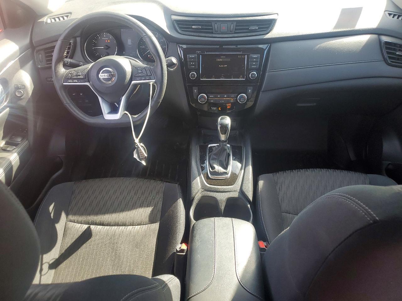 2018 Nissan Rogue sv