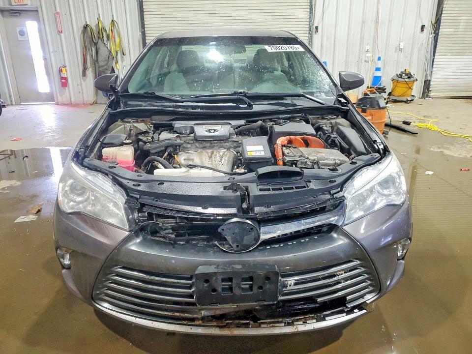 2017 Toyota Camry Hybrid le