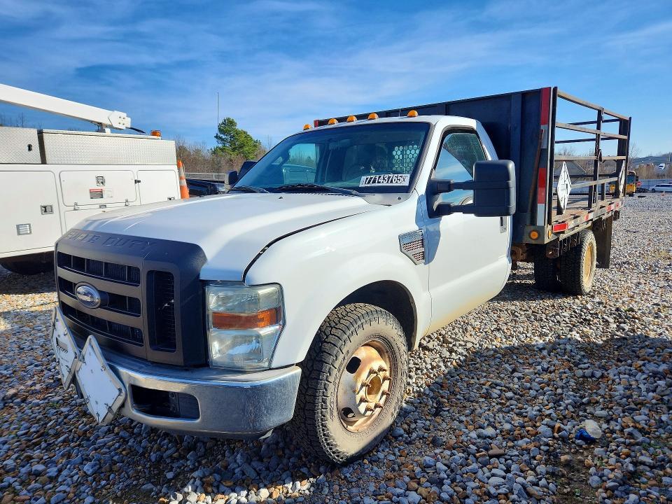 2010 Ford F350 Super Duty Flatbed Truck