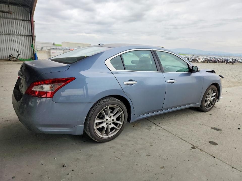 2010 Nissan Maxima s