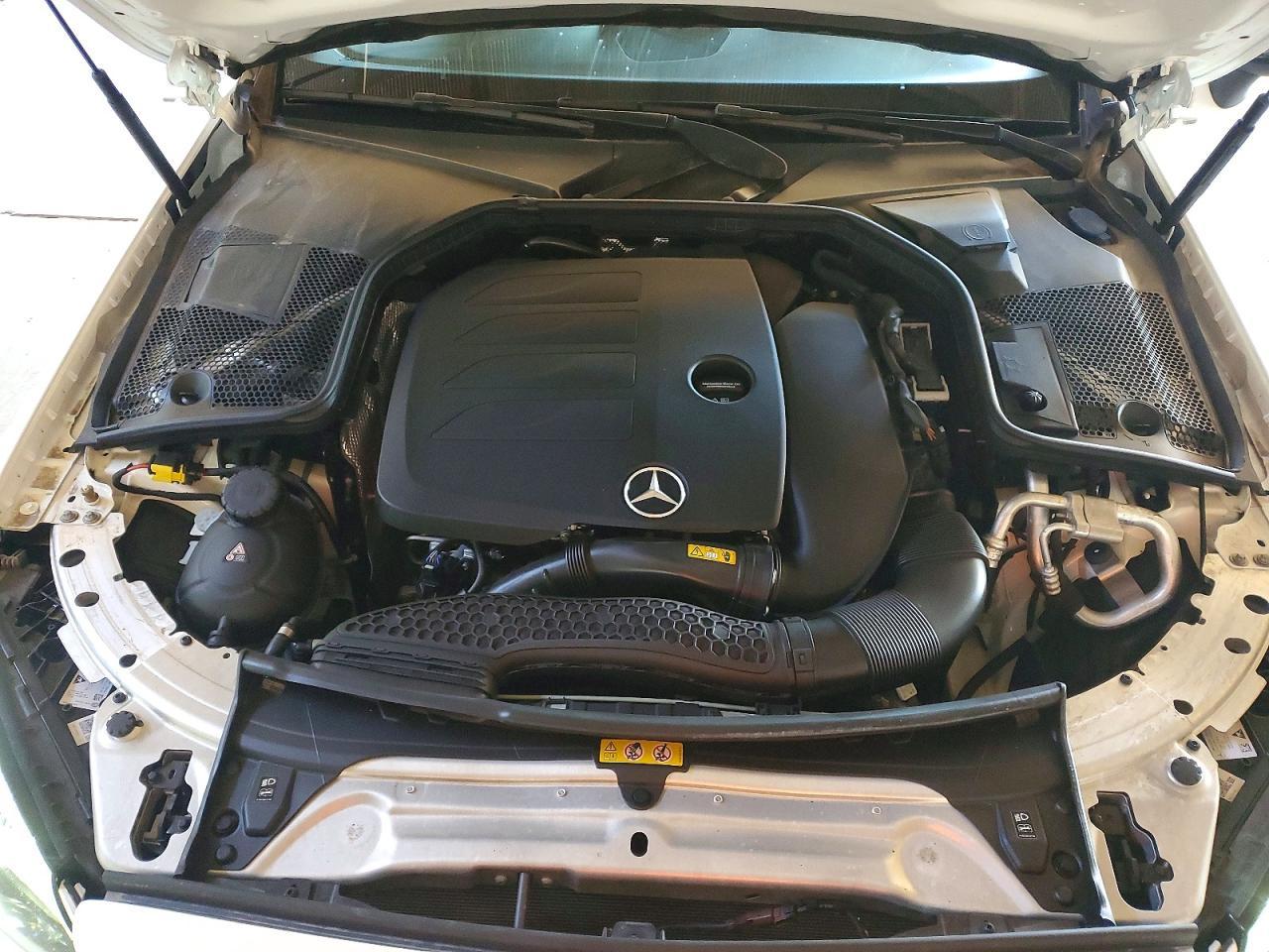 2022 Mercedes-Benz C300
