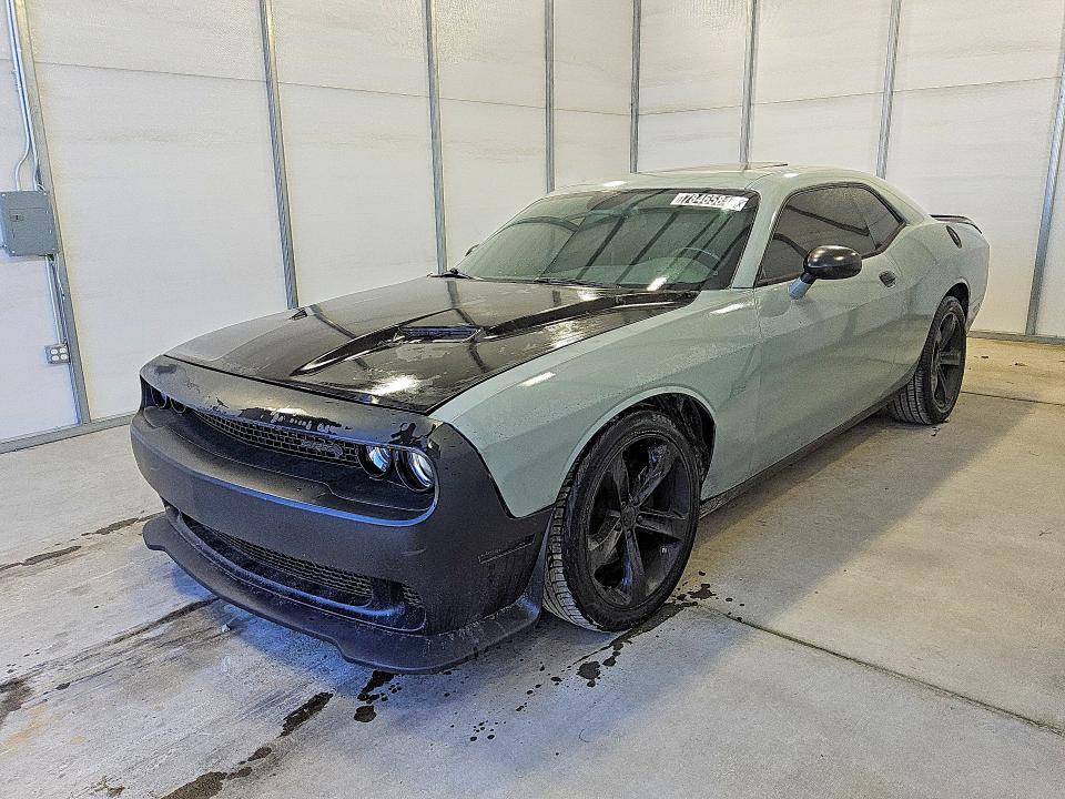 2015 Dodge Challenger sxt
