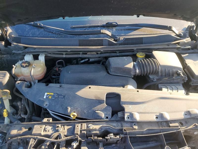 2020 Chrysler Voyager lxi