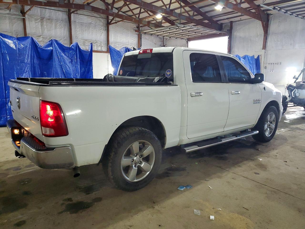 2016 Dodge Ram 1500 slt