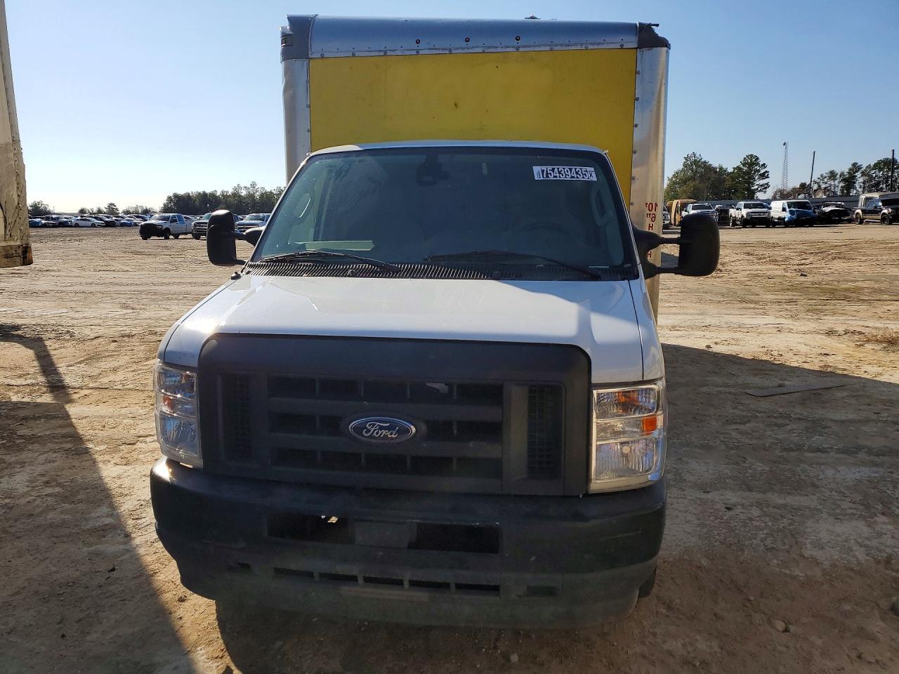 2024 Ford E350 BOX Truck