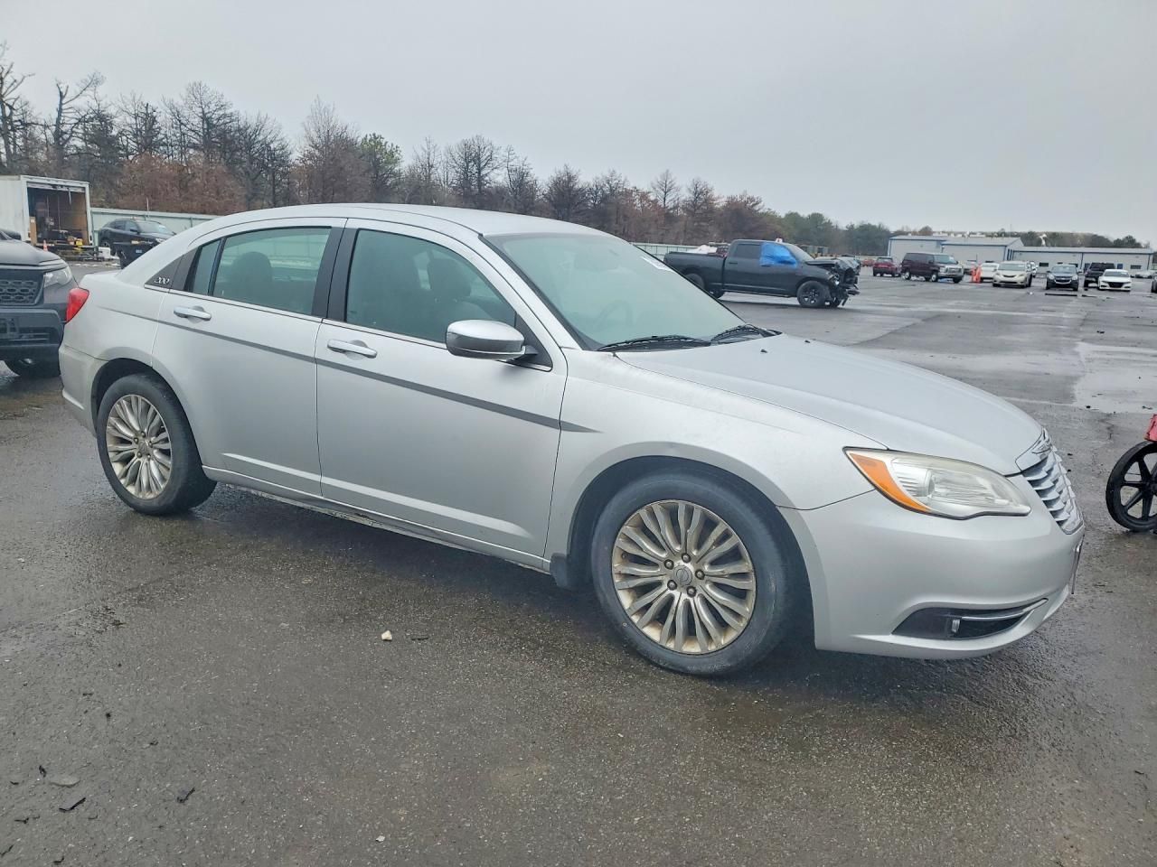 2011 Chrysler 200 Limited