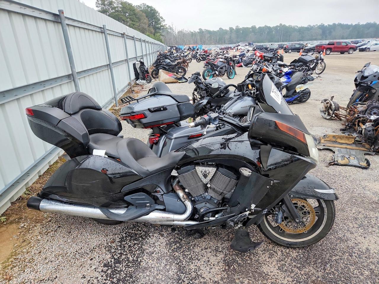 2010 Victory Vision 8-Ball