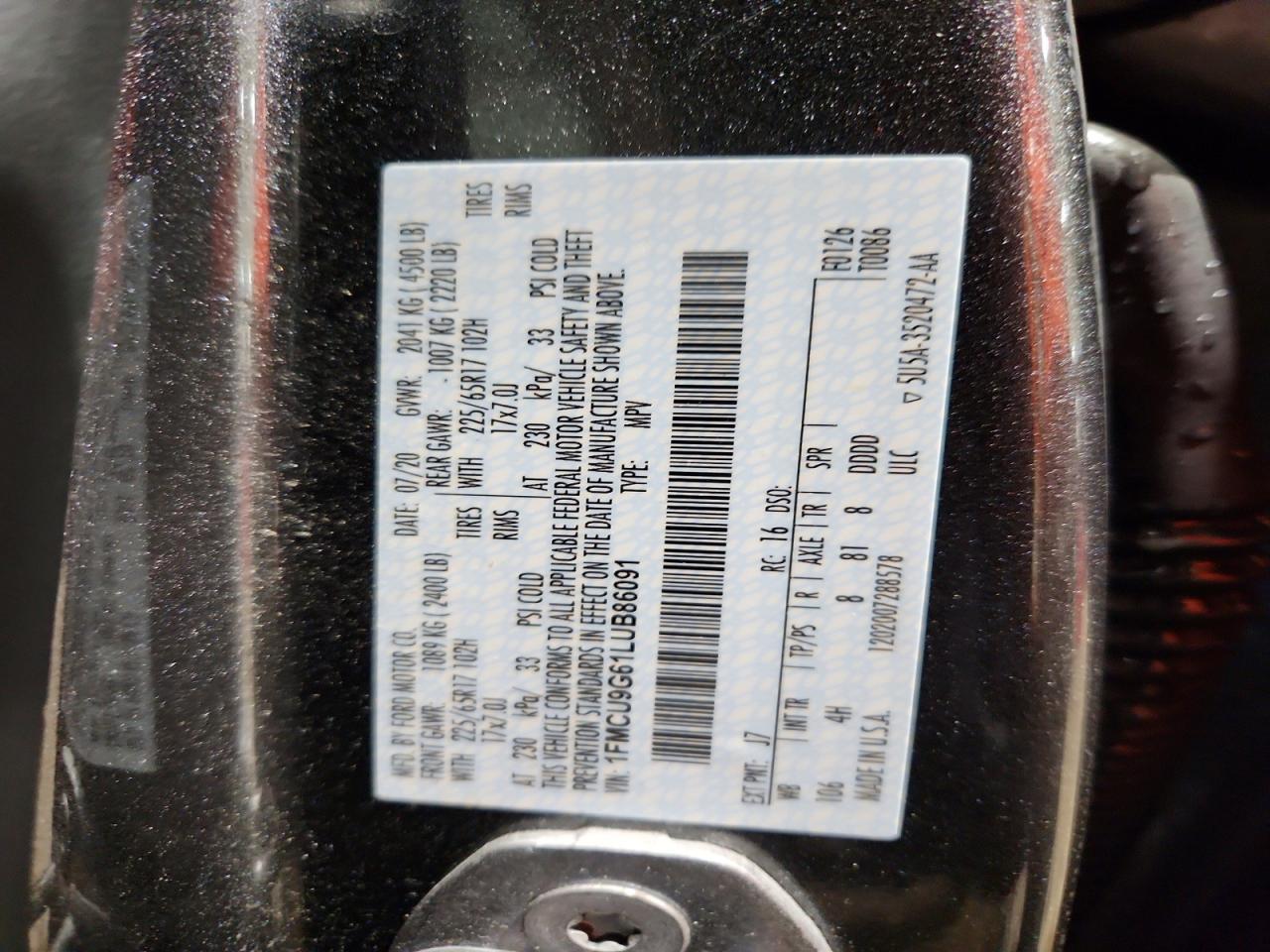 2020 Ford Escape se