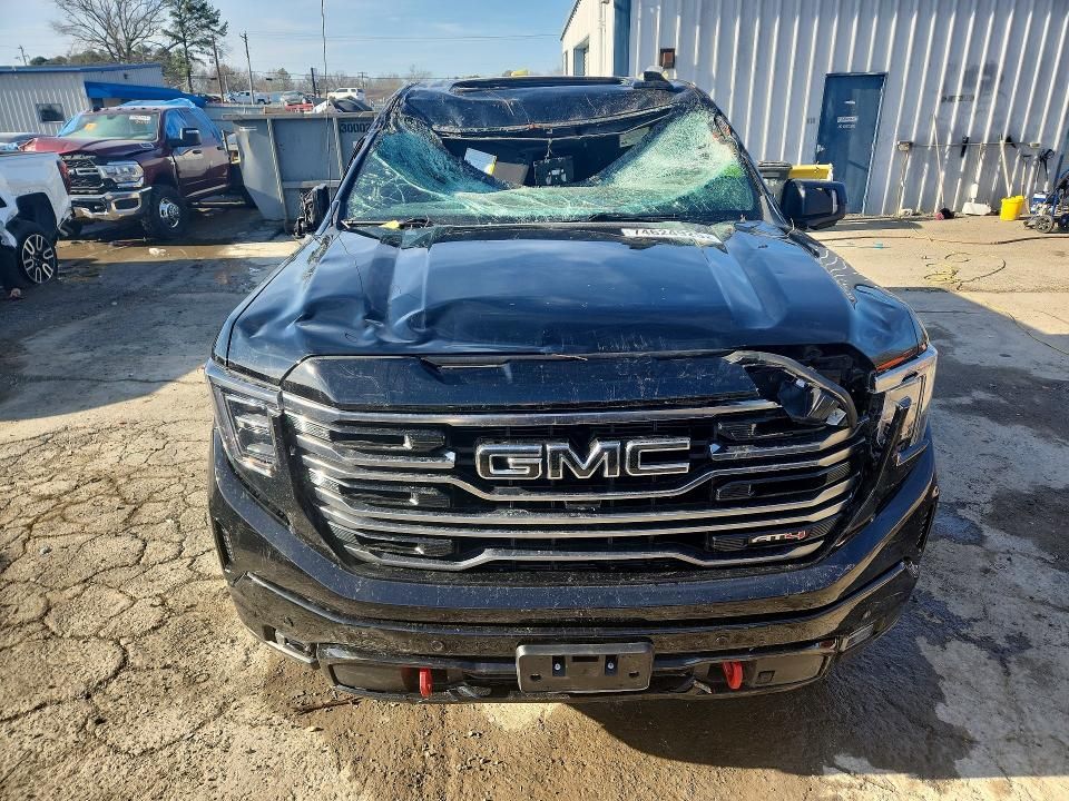 2025 GMC Sierra K1500 AT4