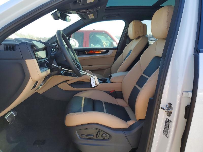 2025 Porsche Cayenne E-hybrid