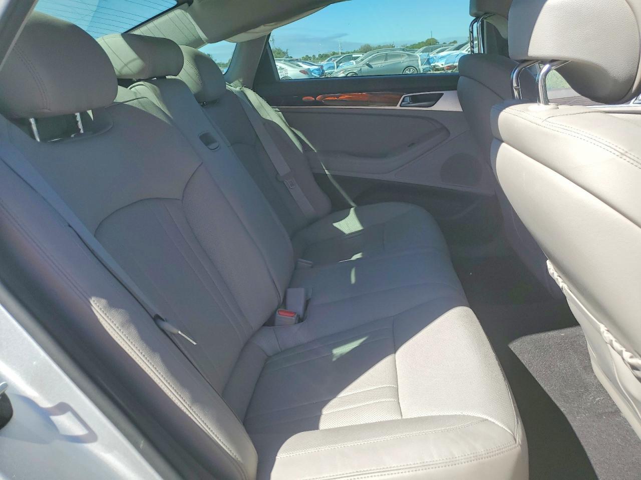 2019 Genesis G80 Base
