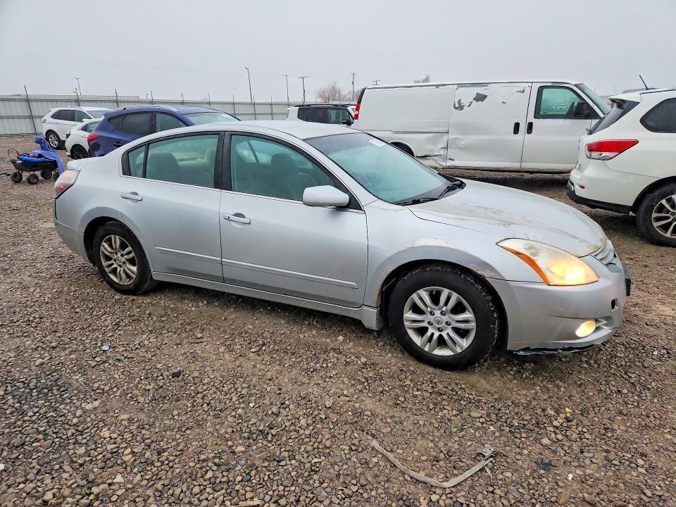 2012 Niss Altima 2.5