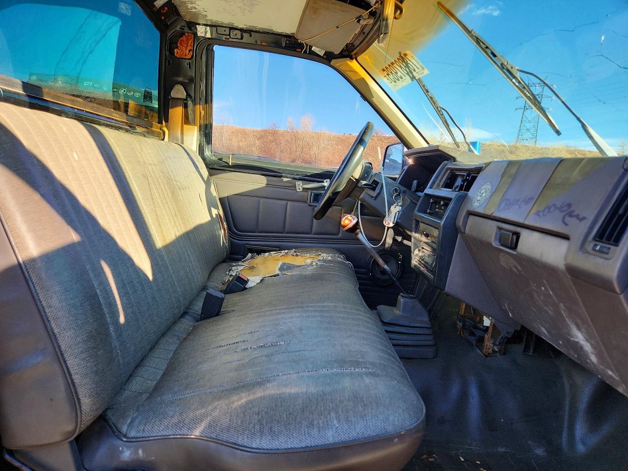 1987 Nissan Truck Base