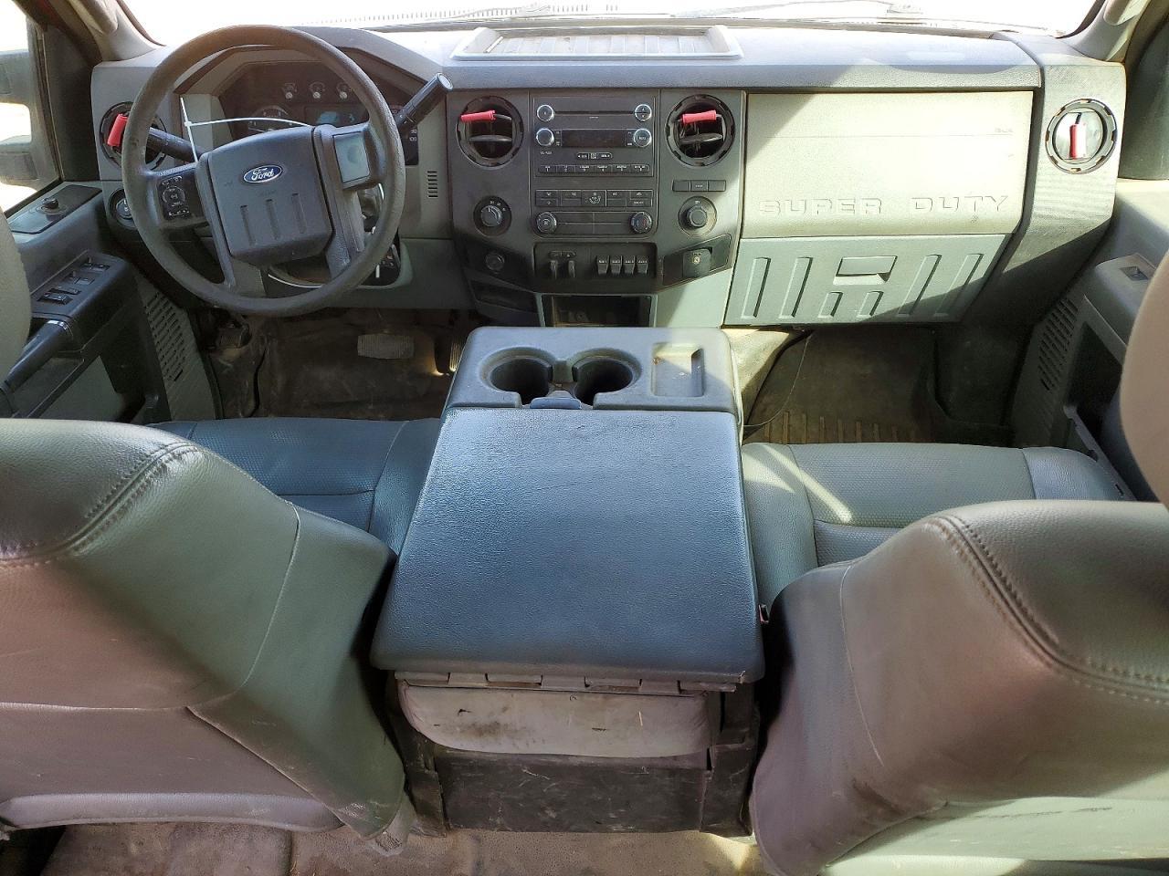 2012 Ford F350 Super Duty Flatbed Truck