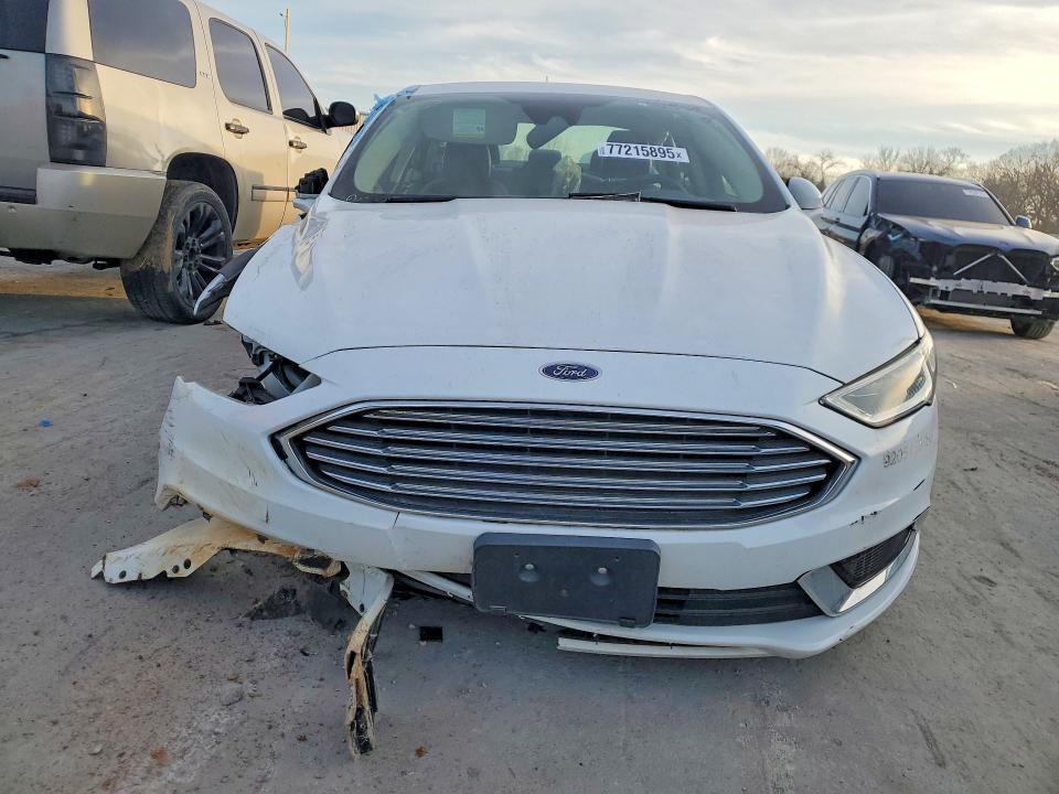 2018 Ford Fusion se Hybrid