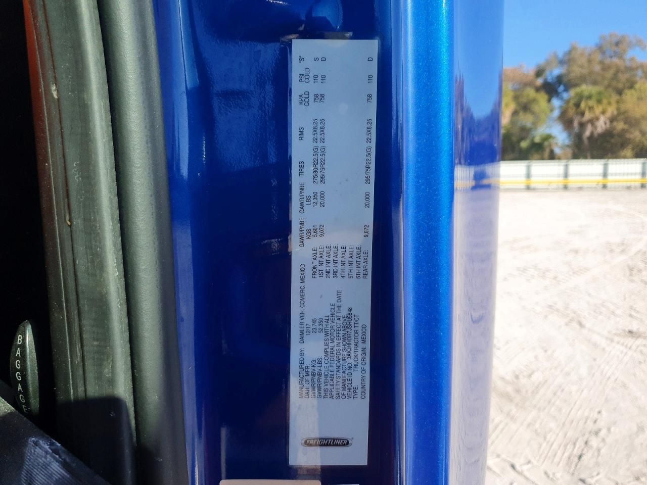 2018 Freightliner Cascadia 126