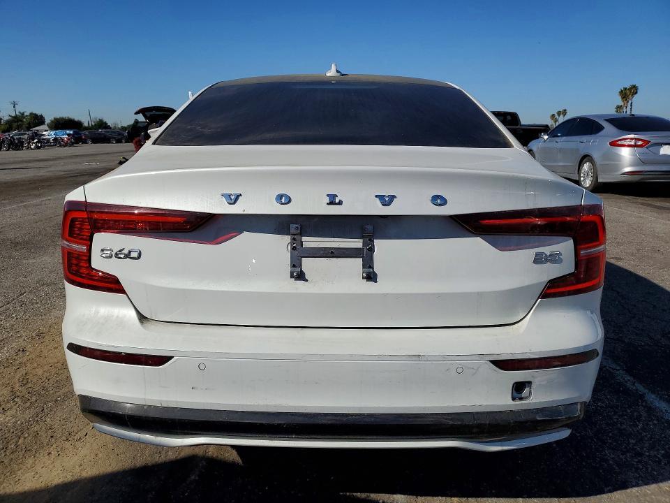 2024 Volvo S60 Plus
