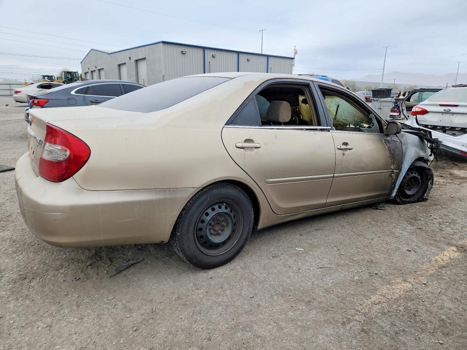 2003 Toyota Camry le