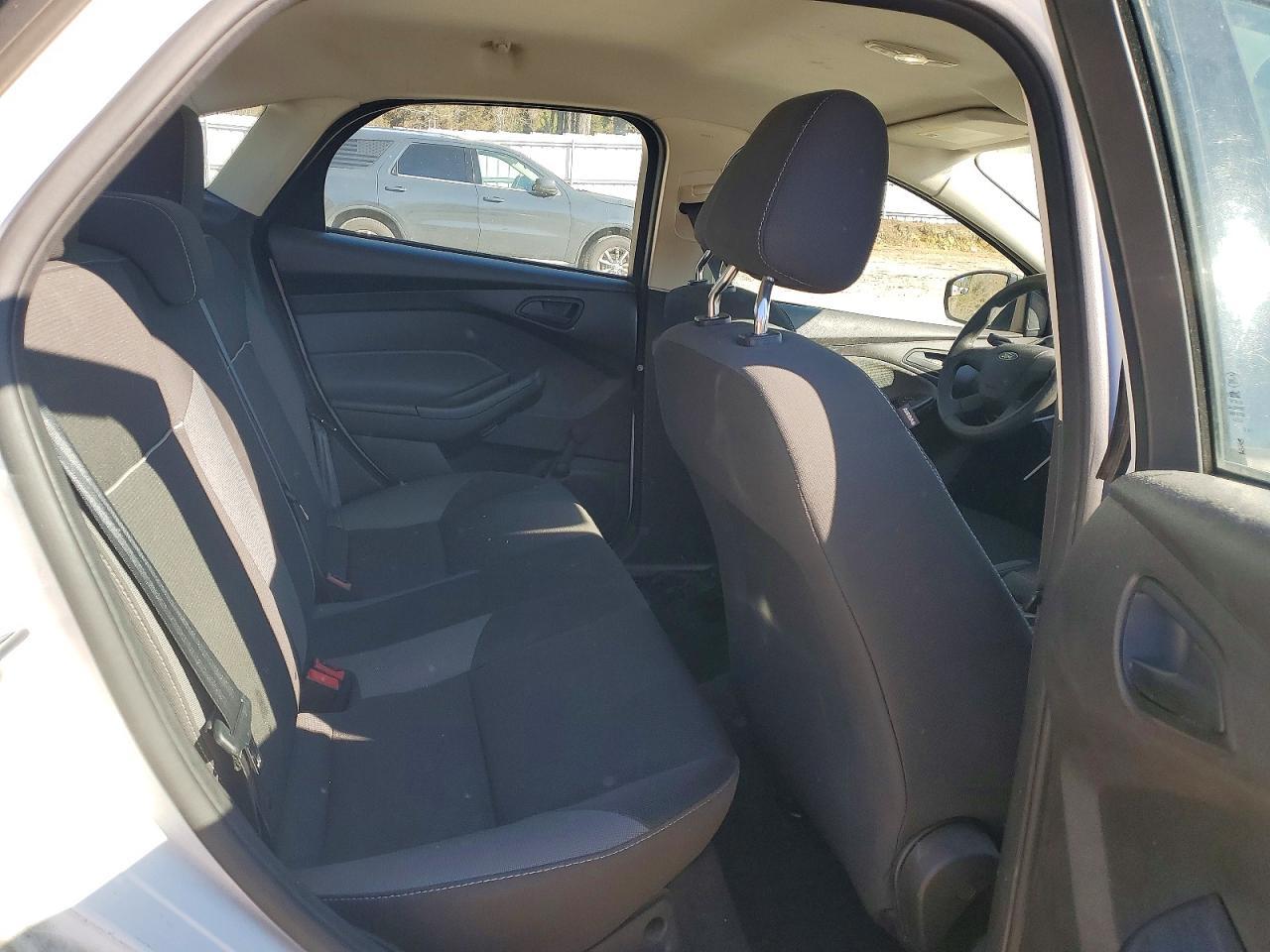 2012 Ford Focus s