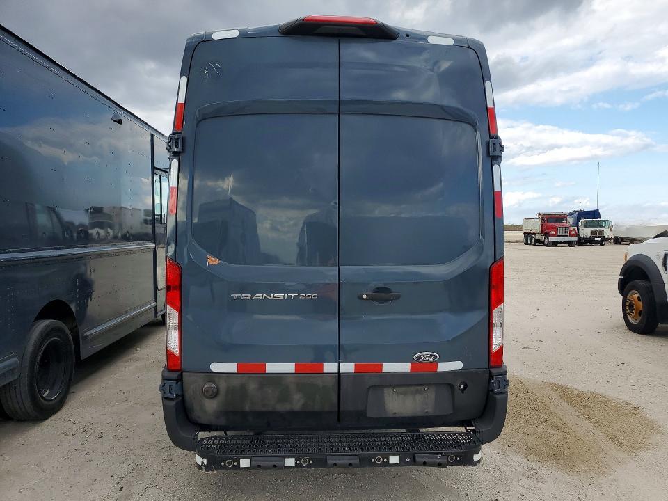 2020 Ford Transit T-250