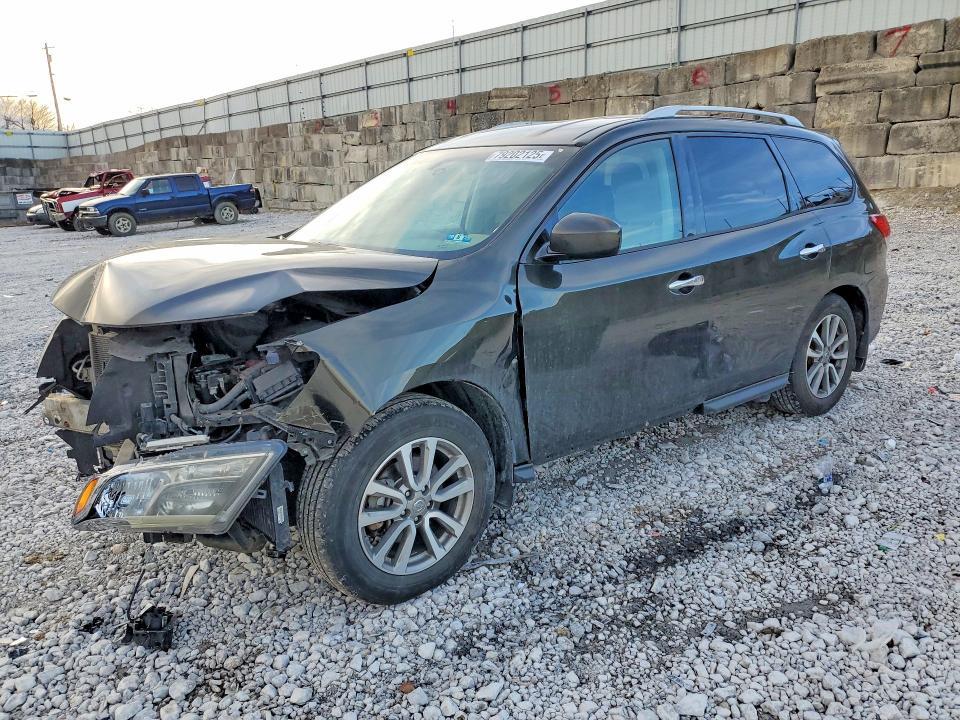 2015 Nissan Pathfinder sv