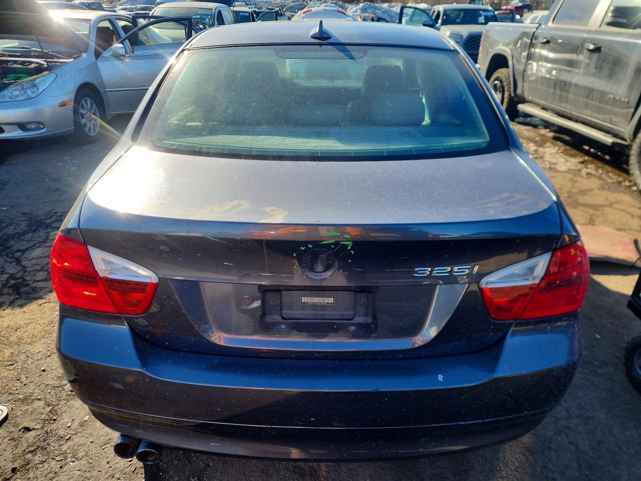 2006 BMW 325 i