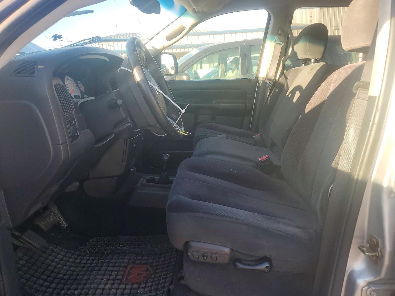 2004 Dodge Ram 1500 st