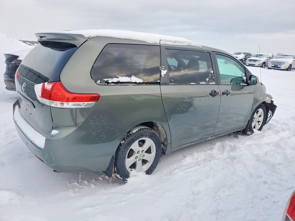 2012 Toyota Sienna